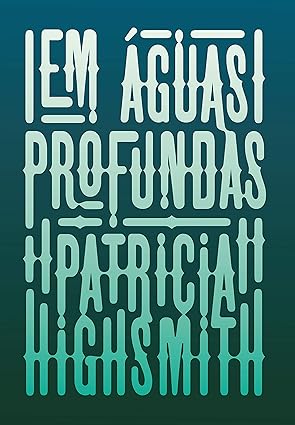 Em Em águas profundas, Patricia Highsmith revela os limites da traição e da manipulação. Após assumir falsamente um assassinato para afastar os amantes da esposa, Vic desencadeia uma trama sombria que abala sua reputação e relações.