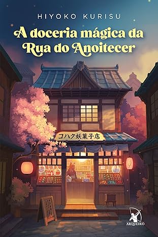 Na Rua do Anoitecer, entre o mundo real e o dos espíritos, fica a Doceria Âmbar, onde doces mágicos com poderes especiais podem mudar vidas. O misterioso dono, com olhos dourados e orelhas de raposa, revela segredos encantados.